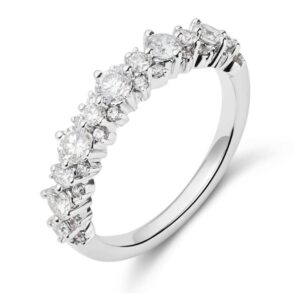 women-diamond-ring